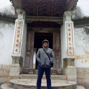 Meet your Posher, Nguyen